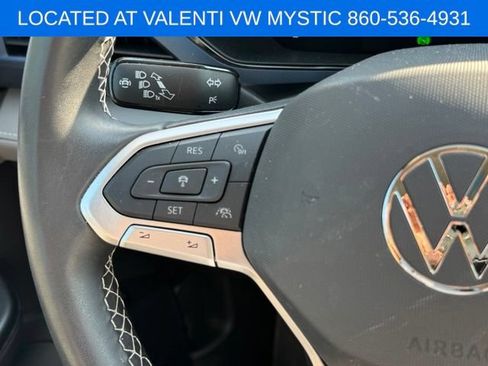 Certified 2024 Volkswagen Taos SE AWD/4WD image 34