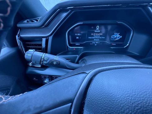 Used 2024 GMC Sierra 2500 AT4 w/ AT4 Preferred Package image 18