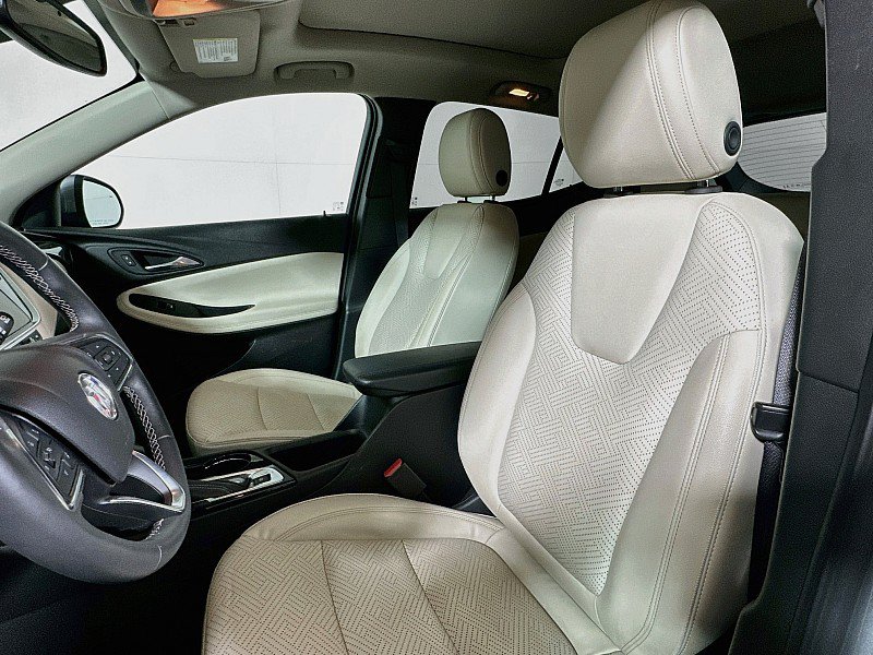 Used 2023 Buick Encore GX Essence w/ Experience Buick Package FWD image 11