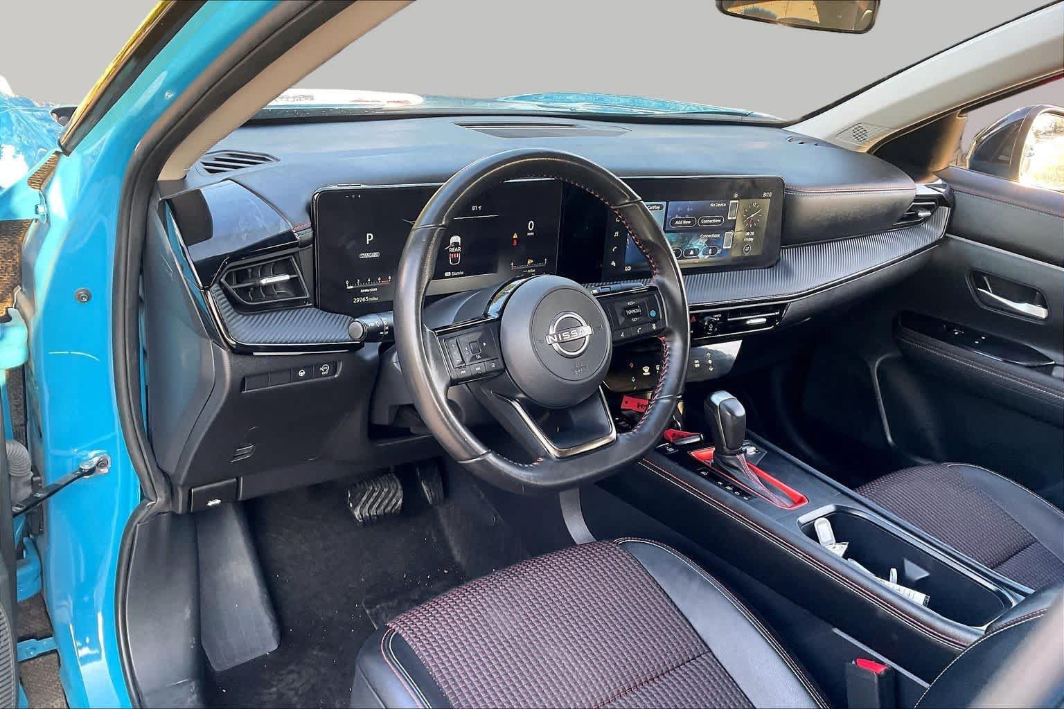 Used 2025 Nissan Kicks SR FWD image 17