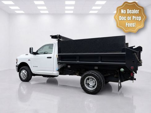 Used 2021 RAM 3500 Tradesman w/ Chrome Appearance Group AWD/4WD image 2