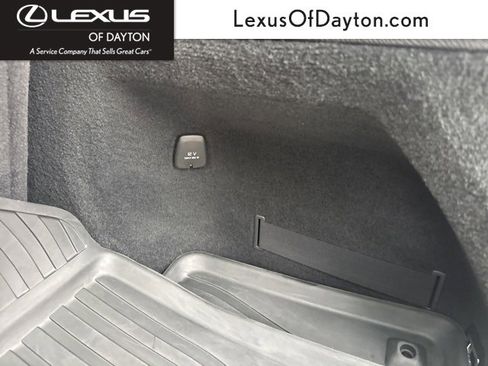 Used 2020 Volvo XC90 T6 Momentum w/ Protection Package Premier image 44