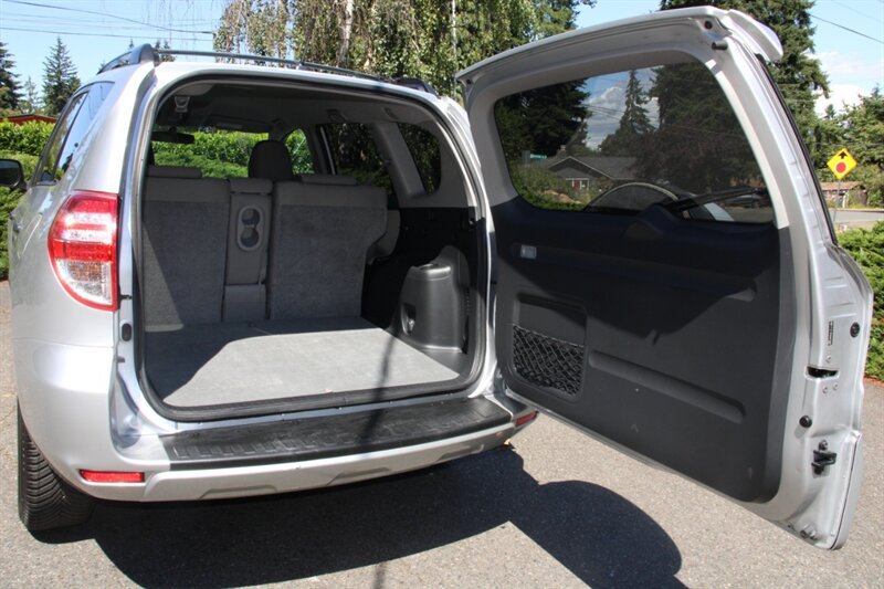Used 2010 Toyota RAV4 2WD image 16