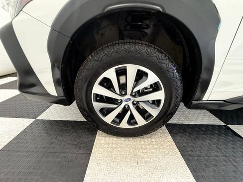 Used 2023 Subaru Outback Premium AWD/4WD image 10