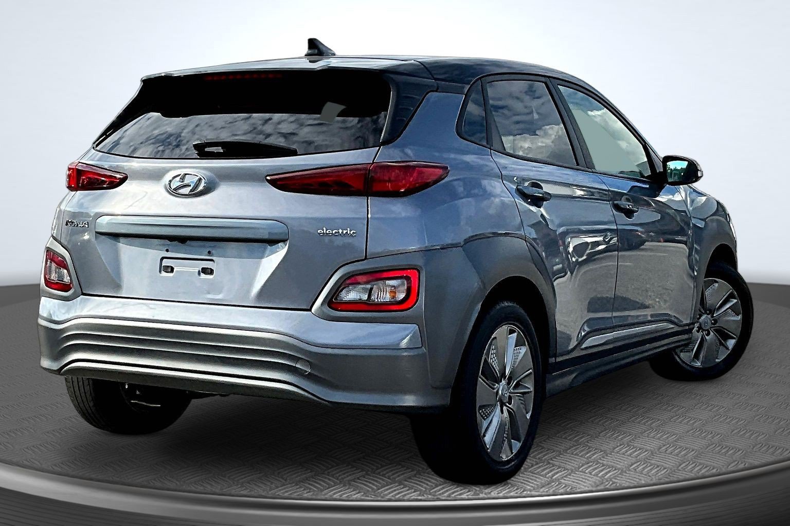 Used 2021 Hyundai Kona SEL FWD image 5