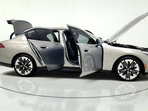 Used 2026 BMW 530i RWD image 20