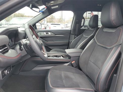 Certified 2025 Ford Explorer ST image 13