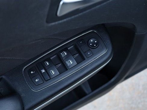 Used 2023 Dodge Charger SXT image 14