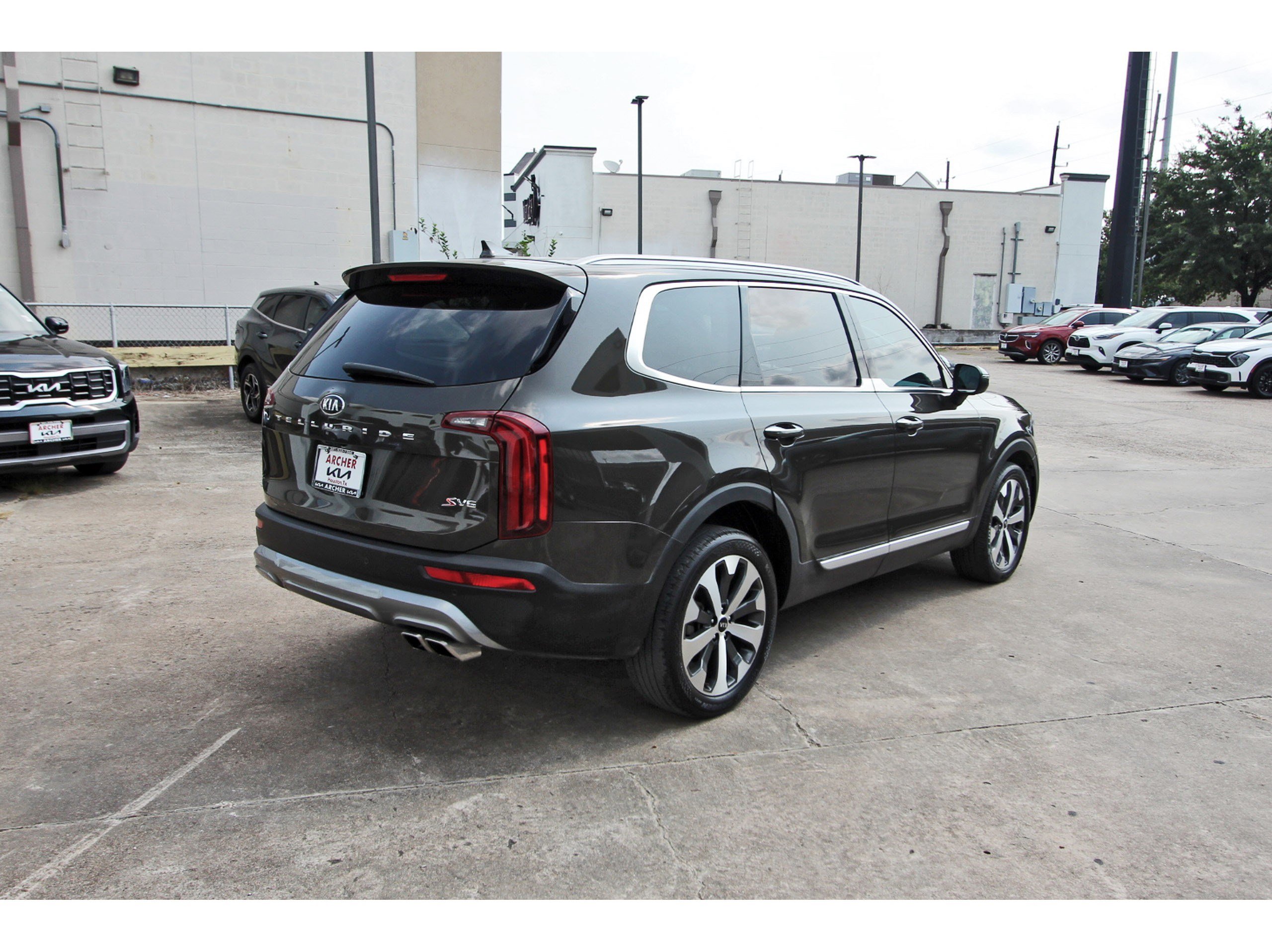 Used 2021 Kia Telluride S FWD image 7