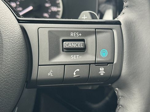 New 2025 Nissan Pathfinder SL image 31