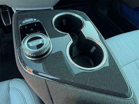 New 2026 Cadillac Optiq Luxury 2 image 15