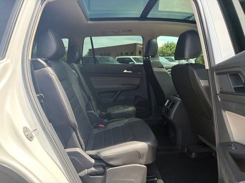 Used 2023 Volkswagen Atlas SEL Premium AWD/4WD image 12