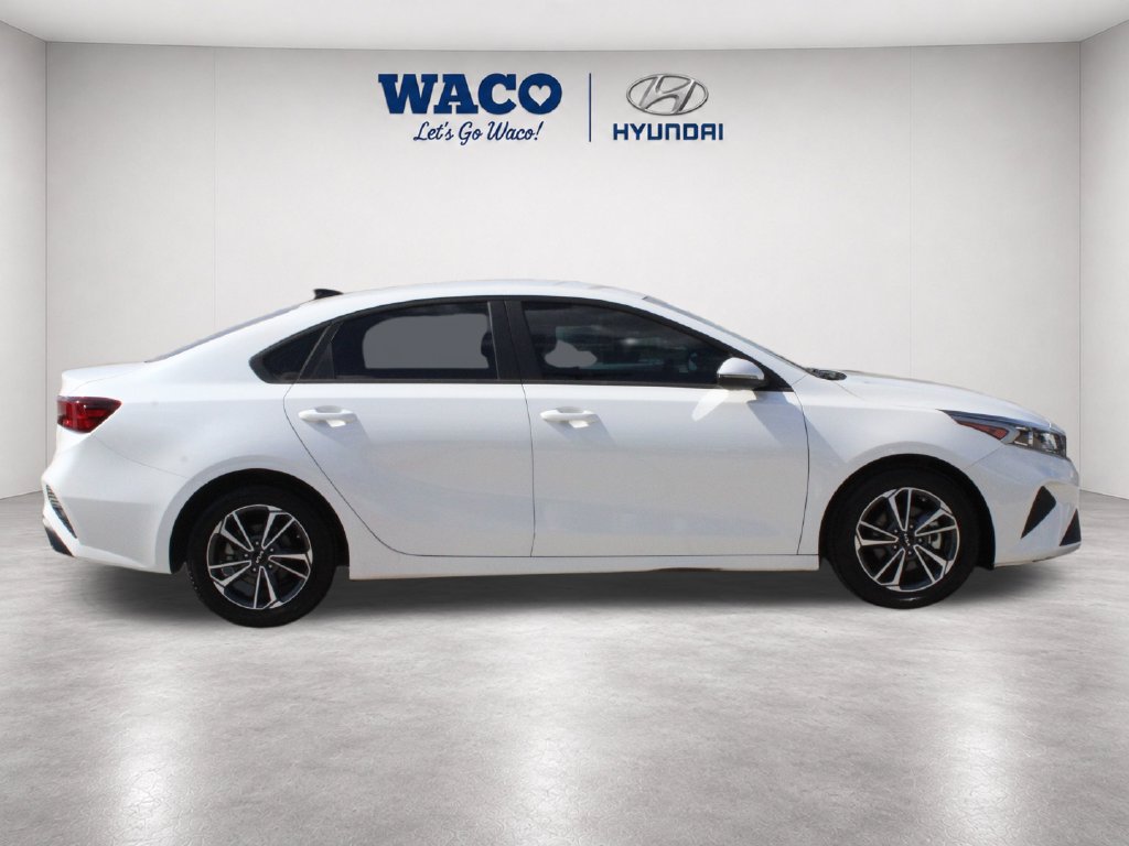 Used 2023 Kia Forte LXS w/ LXS Technology Package FWD image 11
