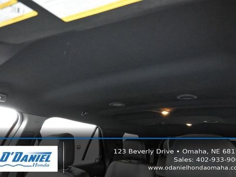 Used 2016 Ford Explorer XLT w/ Equipment Group 202A AWD/4WD image 34