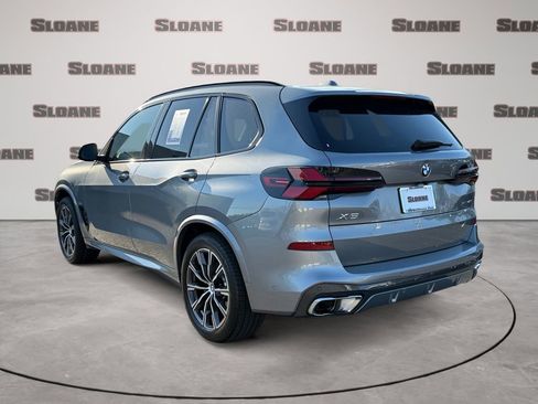 Certified 2024 BMW X5 xDrive40i w/ M Sport Package AWD/4WD image 3