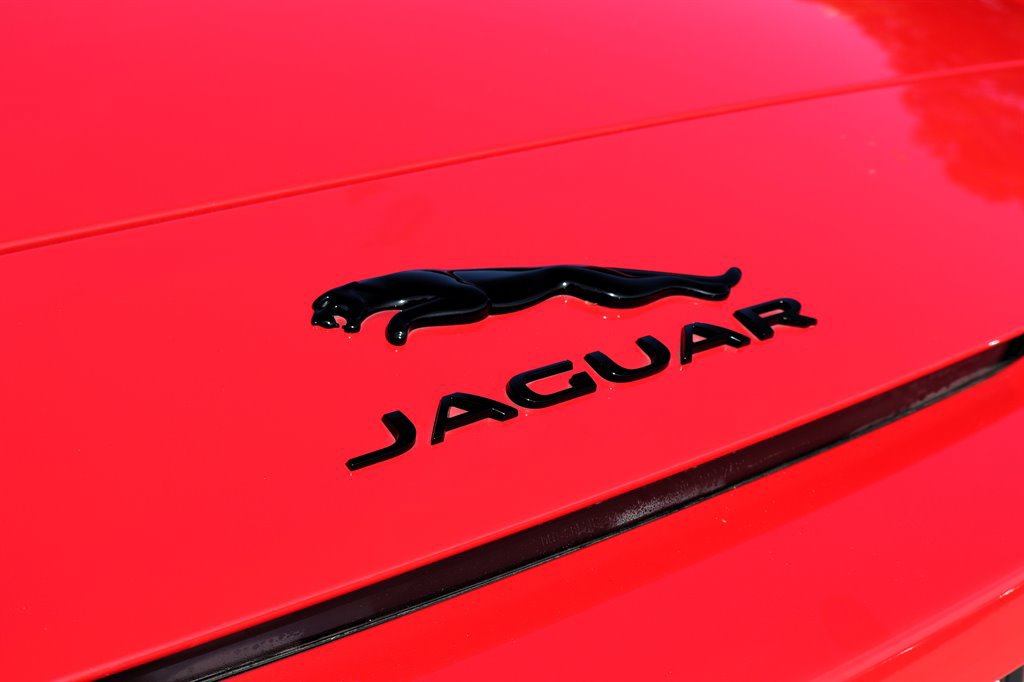 Used 2014 Jaguar F-TYPE S RWD image 20