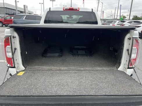 Used 2018 GMC Canyon 2WD Crew Cab w/ Convenience Package image 11