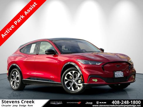 Used 2022 Ford Mustang Mach-E Premium image 1