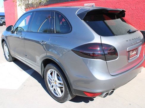 Used 2011 Porsche Cayenne Turbo AWD/4WD image 8