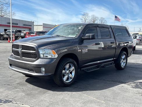 Used 2019 RAM 1500 Express w/ Express Value Package image 25