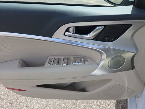 New 2026 Genesis G70 2.5T Prestige image 15