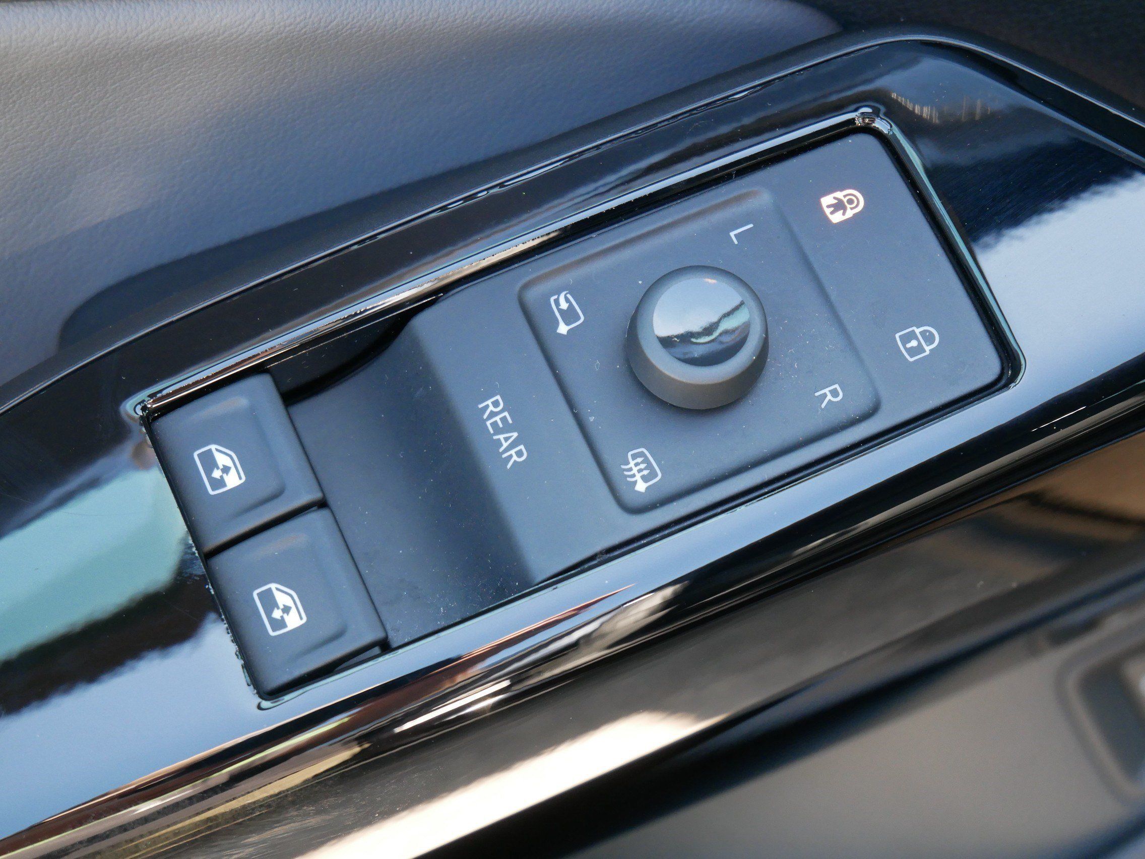 Certified 2023 Volkswagen ID.4 Pro S Plus AWD/4WD image 19