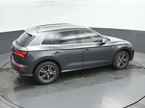 Used 2020 Audi Q5 e Premium Plus w/ Premium Plus Package AWD/4WD image 35