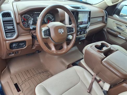 Used 2019 RAM 1500 Laramie RWD image 18