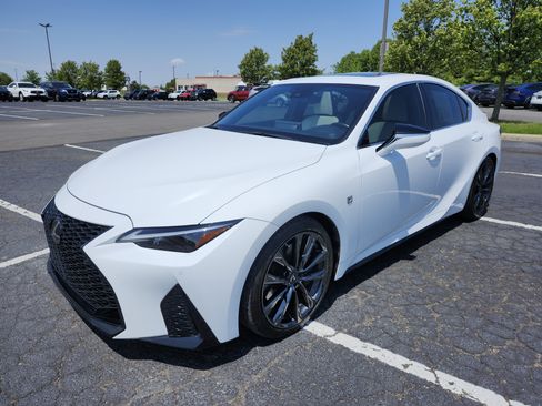 Used 2021 Lexus IS 350 F Sport RWD image 17