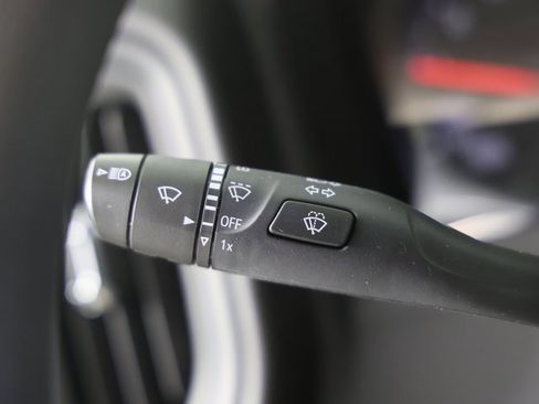 Used 2025 Chevrolet Silverado 1500 Custom image 21