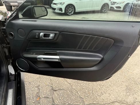 Used 2019 Ford Mustang GT Premium image 15