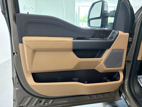 New 2026 Ford F250 Lariat w/ Chrome Package AWD/4WD image 14