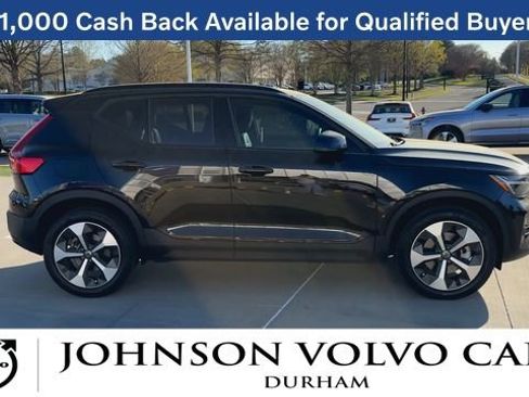 New 2026 Volvo XC40 B5 Plus w/ Protection Package Premier AWD/4WD image 9