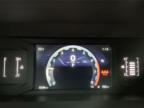 Certified 2025 Toyota Tacoma SR5 image 33