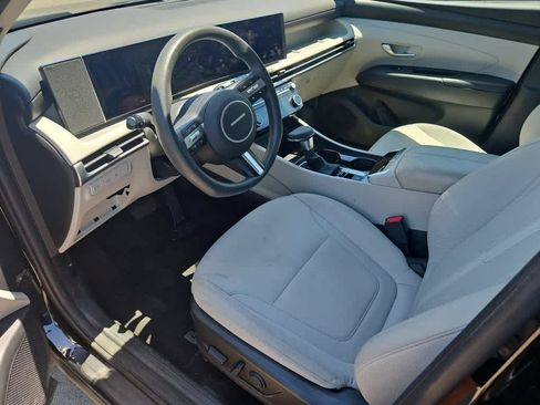 Used 2025 Hyundai Tucson SEL FWD image 14