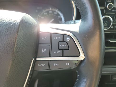 Certified 2020 Toyota Highlander Limited AWD/4WD image 25