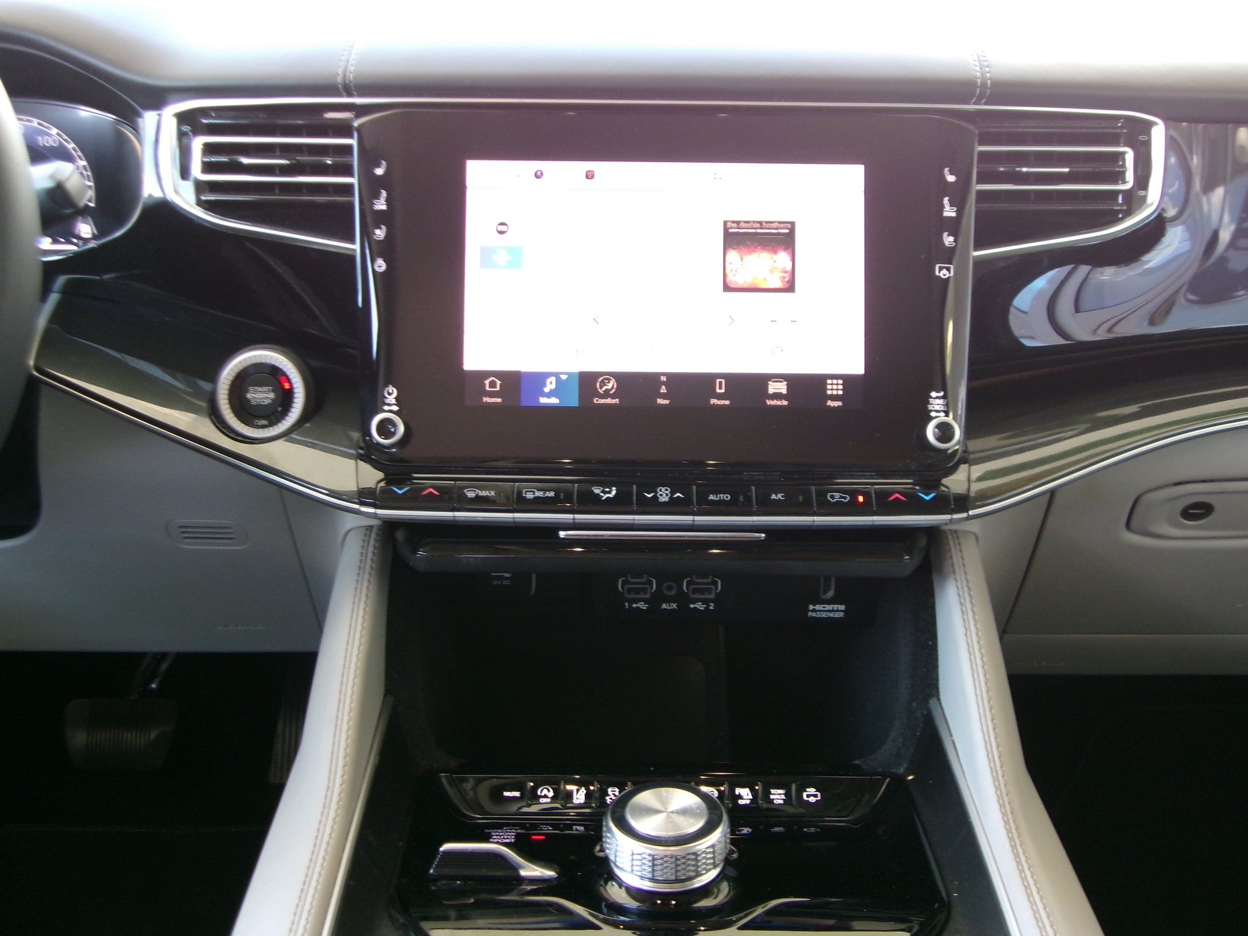Used 2022 Jeep Wagoneer Series I w/ Convenience Group I AWD/4WD image 16