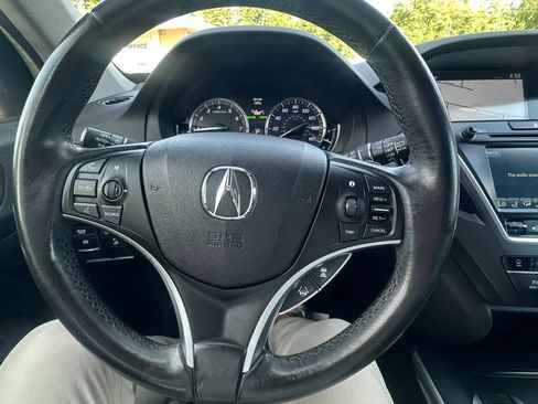 Used 2018 Acura MDX w/ Technology Package AWD/4WD image 11