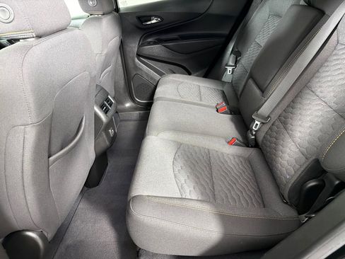 Used 2021 Chevrolet Equinox LT image 18