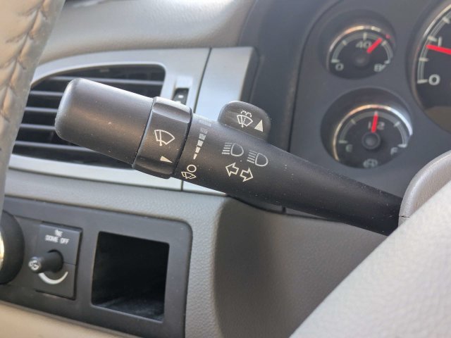 Used 2008 Chevrolet Avalanche LS RWD image 25
