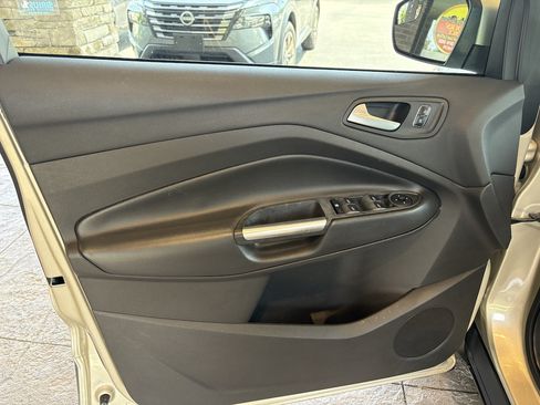 Used 2018 Ford Escape SE w/ SE Sync 3 Package FWD image 20