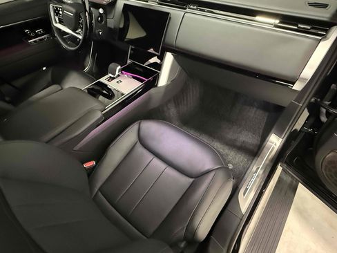 Used 2025 Land Rover Range Rover Long Wheelbase Autobiography image 65