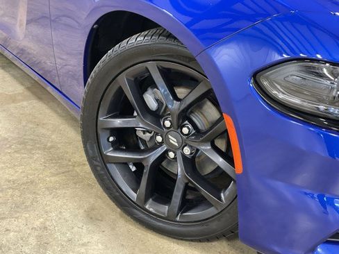Used 2022 Dodge Charger SXT w/ Blacktop Package image 12