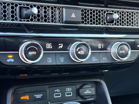 Used 2023 Honda Civic Touring image 19