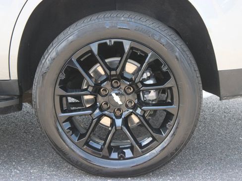 Used 2023 Chevrolet Tahoe RST w/ Luxury Package RWD image 21