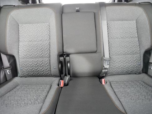 Used 2024 Chevrolet Equinox LT image 13