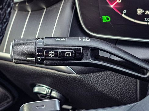 Used 2023 Mercedes-Benz GLC 300 4MATIC image 21