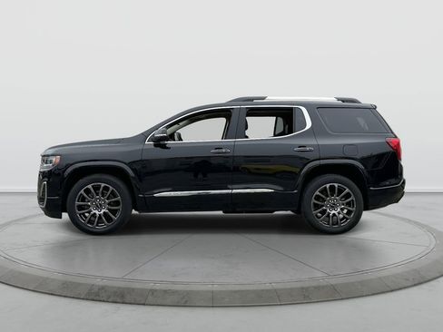 Used 2023 GMC Acadia Denali w/ Black Diamond Edition image 4