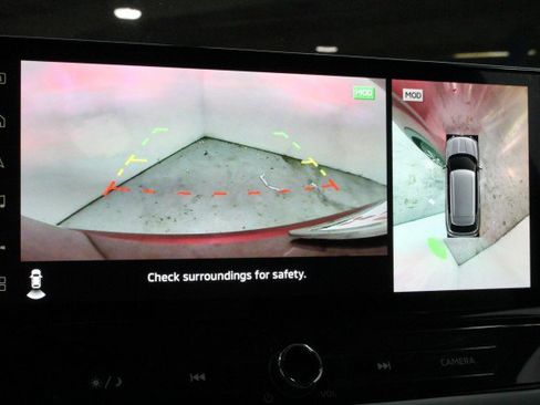 New 2025 Mitsubishi Outlander SE image 13