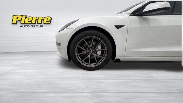Used 2021 Tesla Model 3 Standard Range Plus RWD image 10